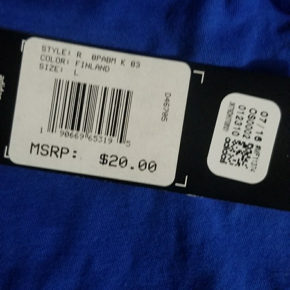 Adidas tshirt - Picture 3 of 3